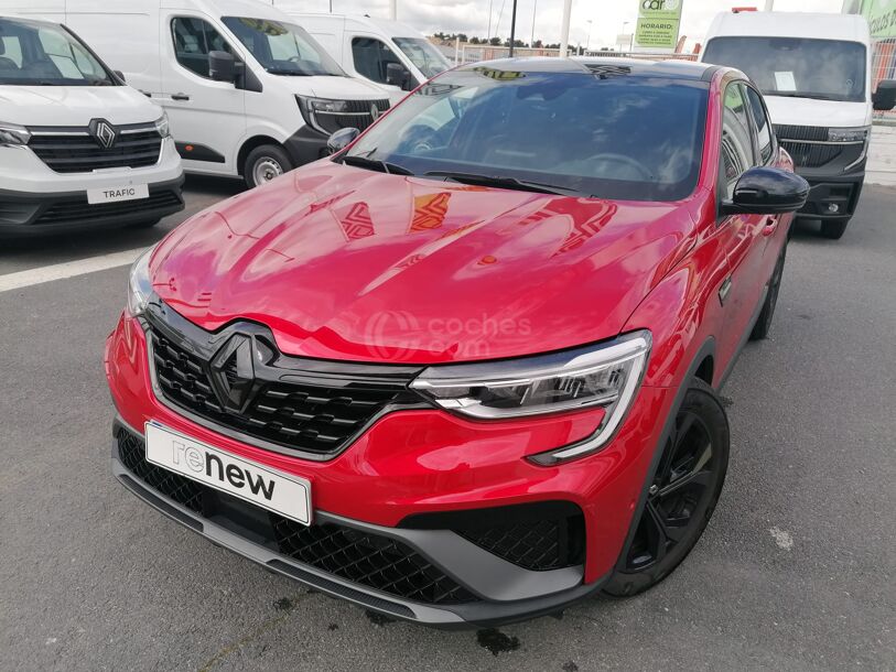 Foto del RENAULT Arkana 1.6 E-Tech Engineered Fast Track 105kW