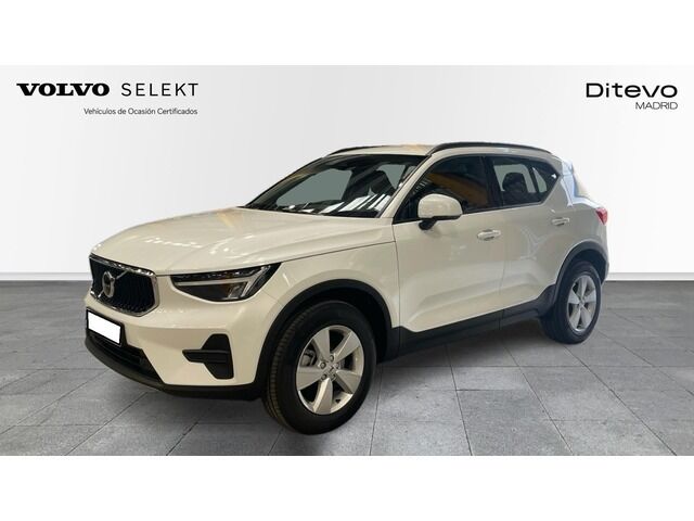 VOLVO XC40 (B3 G Essential Auto 120 kW (163 CV)) en Madrid