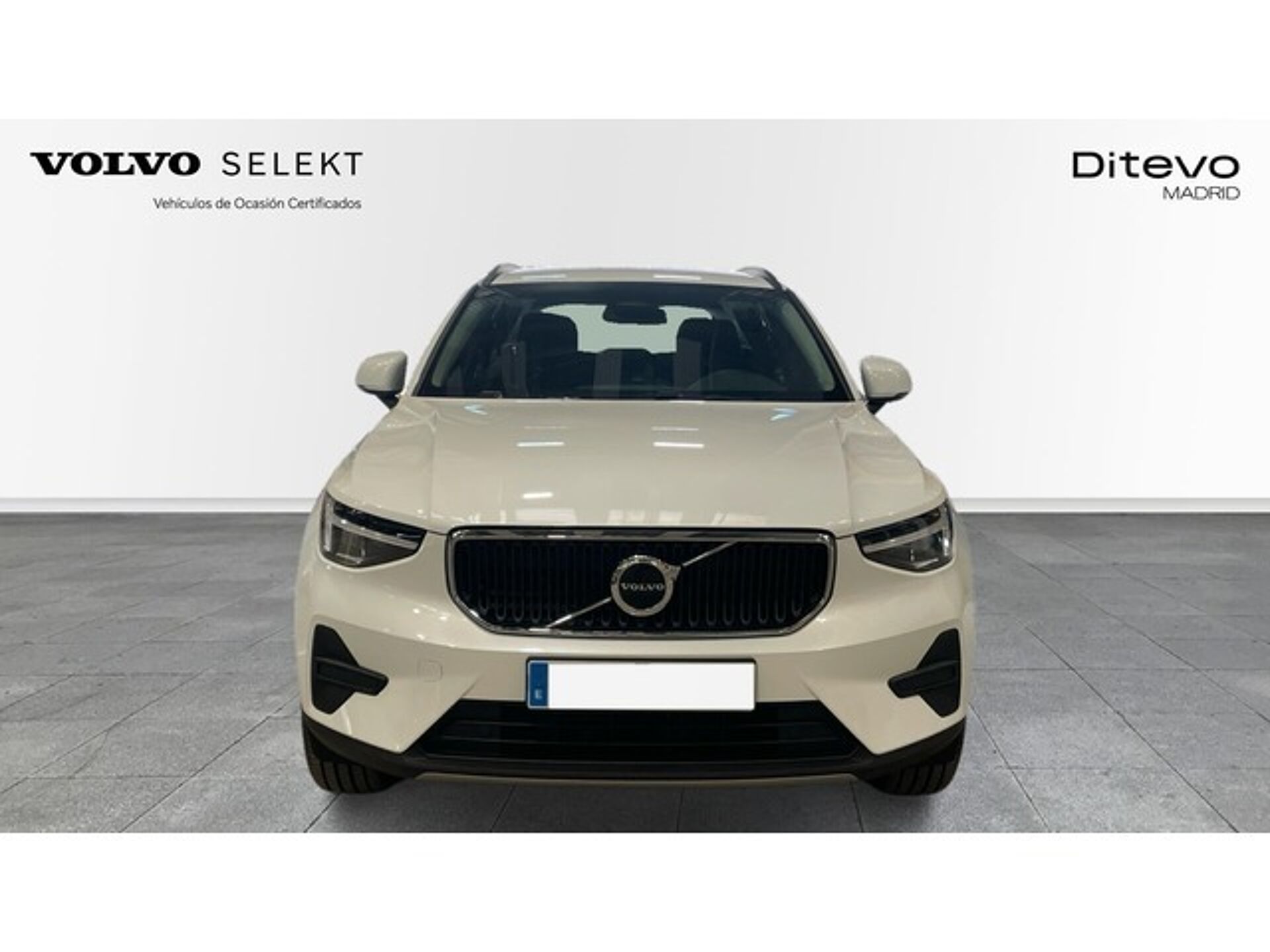 Imagen 3 de VOLVO XC40