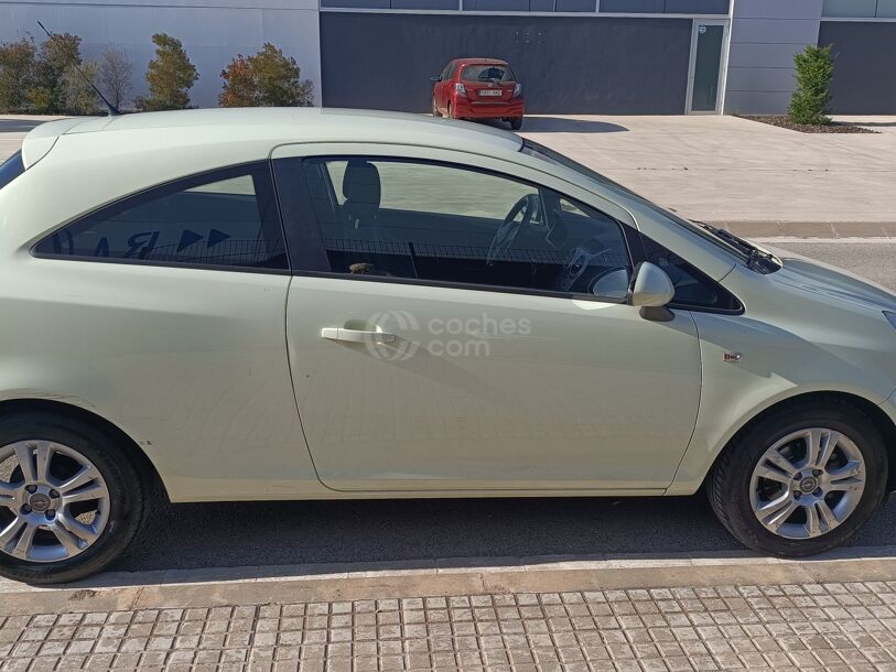 Foto del OPEL Corsa 1.2 C Mon