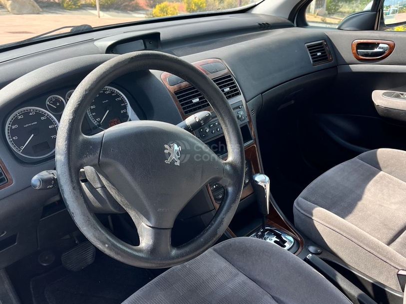 Foto del PEUGEOT 307 1.6i XR