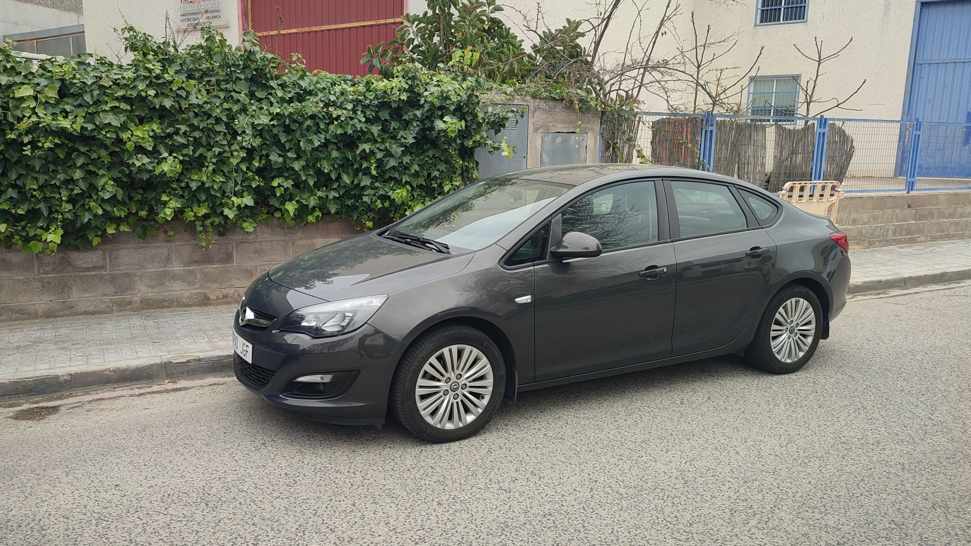 Foto del OPEL Astra 1.6CDTi Excellence 110