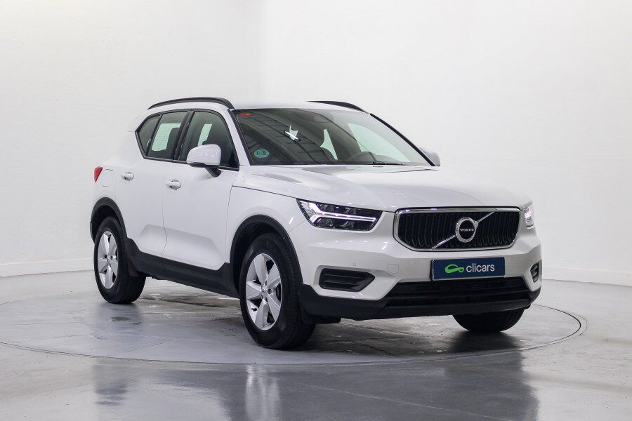 Foto del VOLVO XC40 T2 Momentum Core Aut.