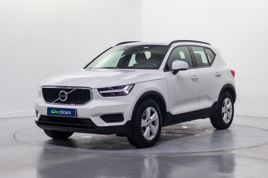 VOLVO XC40 (XC40 T2 Momentum Core Aut.) en Madrid