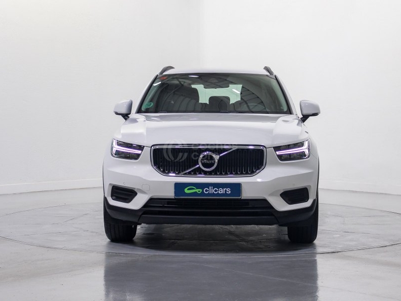 Foto del VOLVO XC40 T2 Momentum Core Aut.