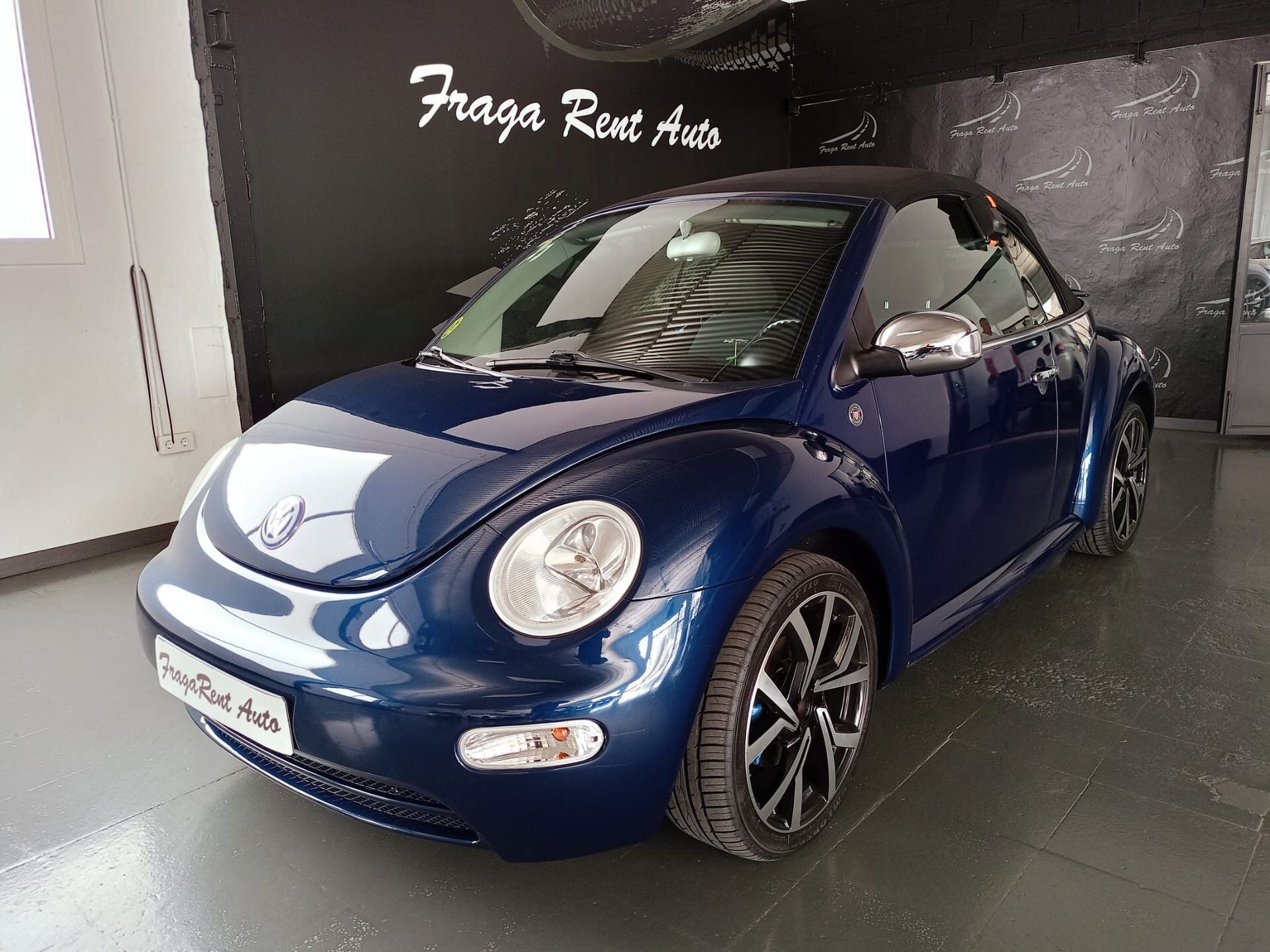 VOLKSWAGEN Beetle (New Beetle 1.6 gasolina 102c.v) en Huesca