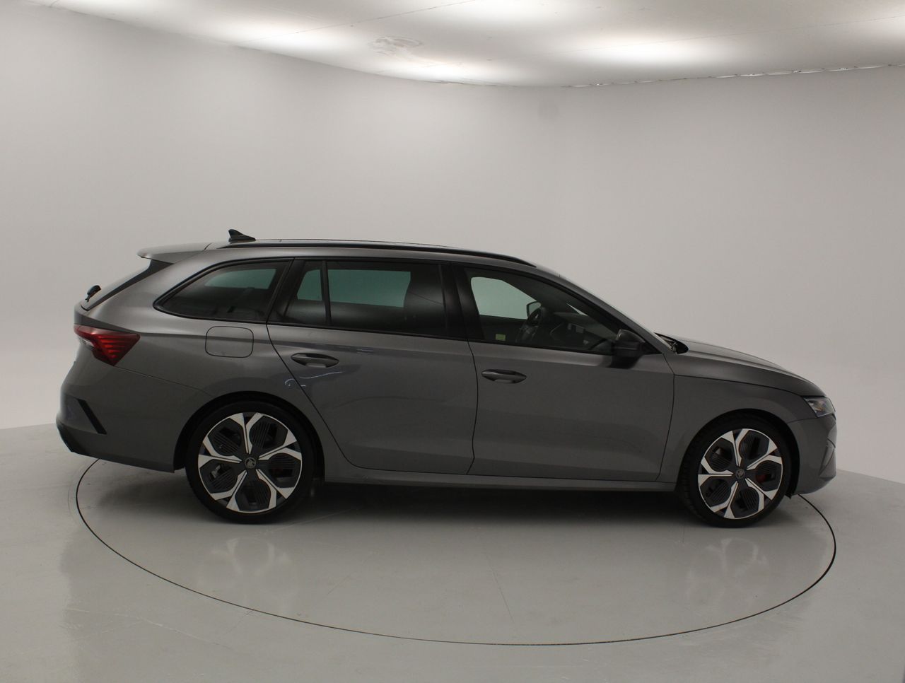 Foto del SKODA Octavia Combi 2.0 TSI RS DSG7 195kW