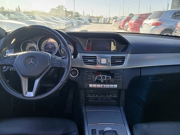 Foto del MERCEDES Clase E E 220 BT 9G-Tronic
