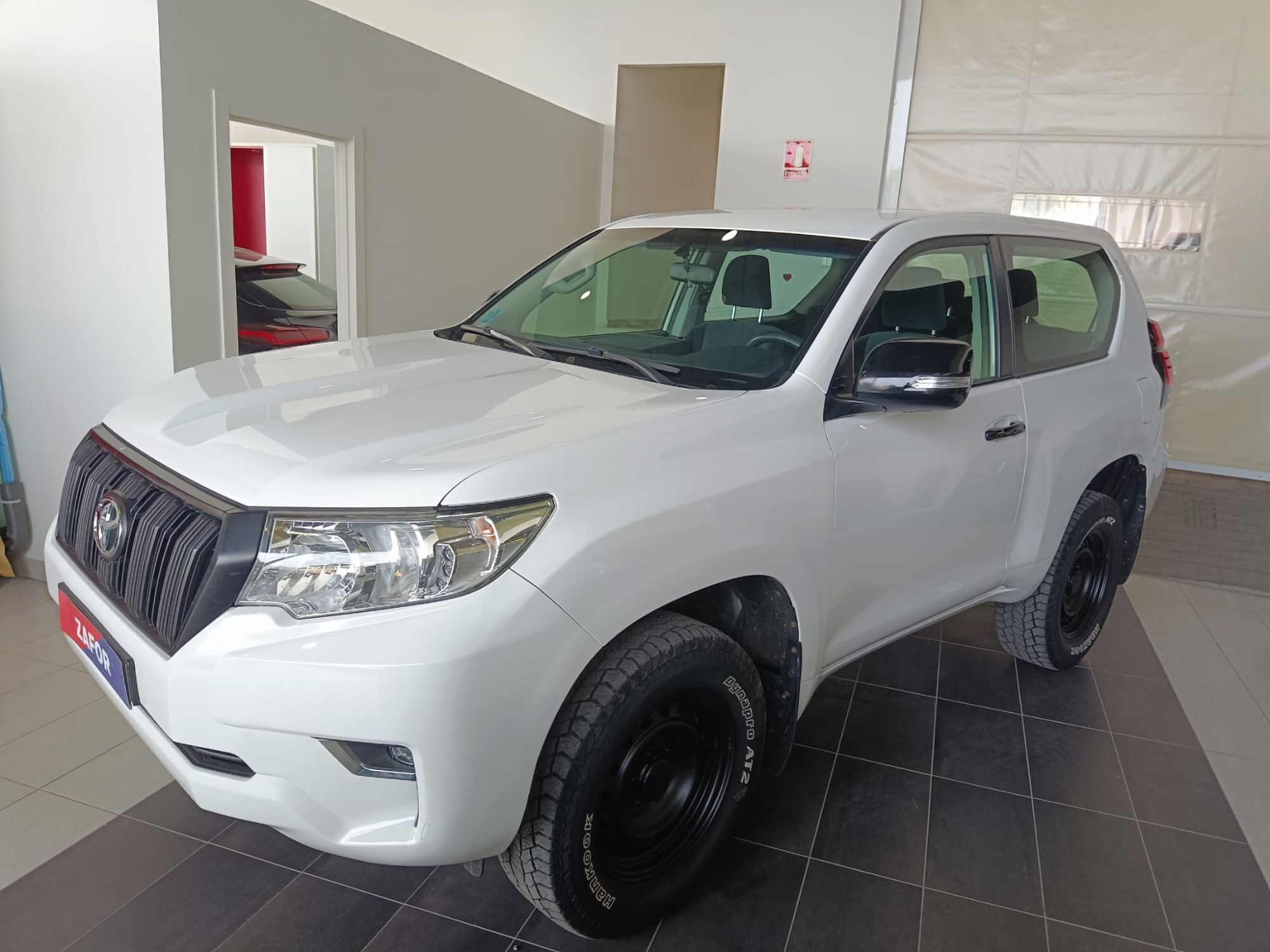 TOYOTA Land Cruiser (D-4D GX) en Sevilla