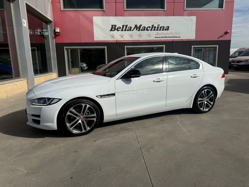 Foto del JAGUAR XE 2.0i4D R-Dyn SE RWD Aut. 180