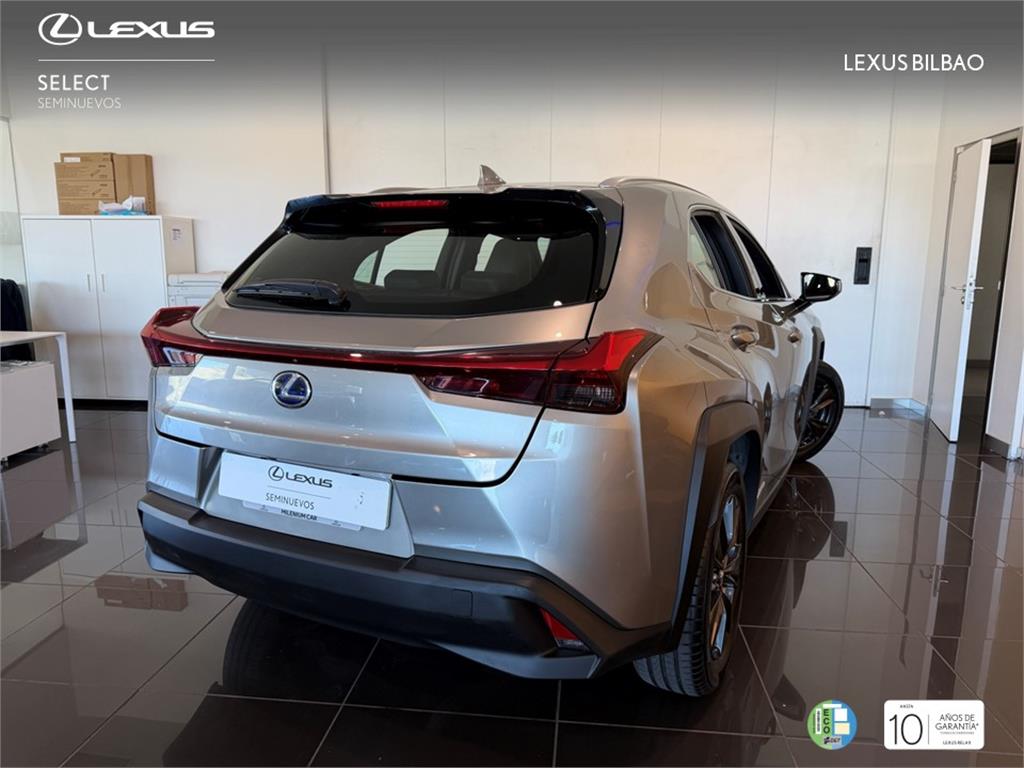 Foto del LEXUS UX 250h Business 4WD