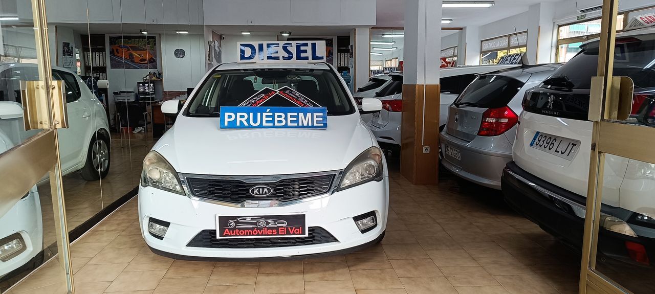 KIA Ceed (1600 CRDI 115CV DRIVE) en Madrid
