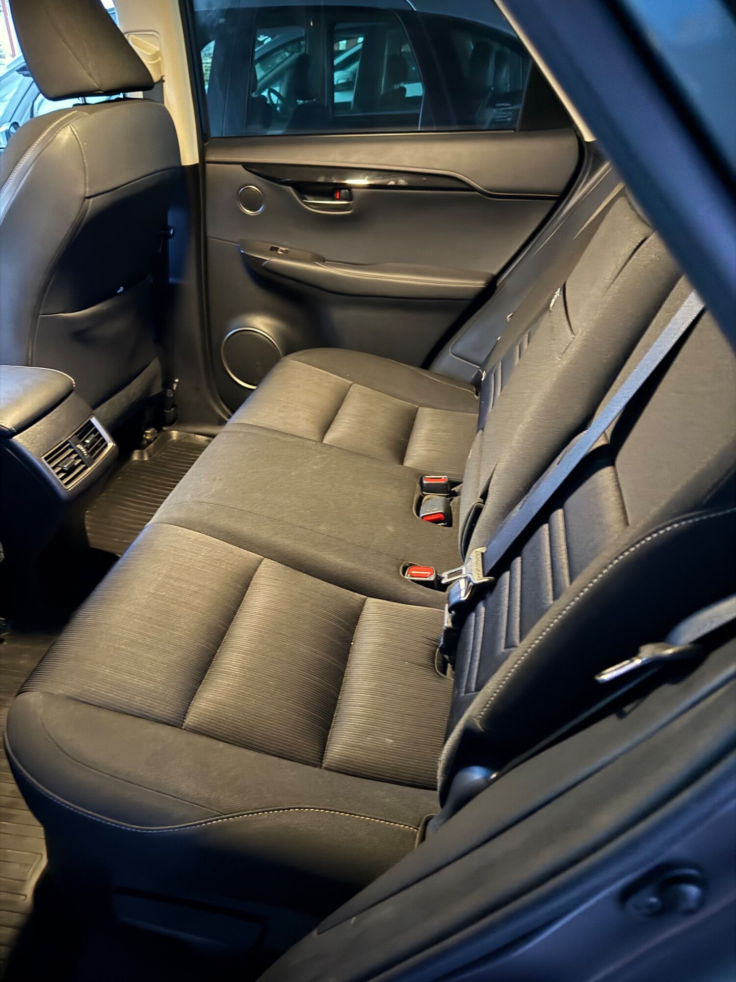 Foto del LEXUS NX 300h Business 2WD