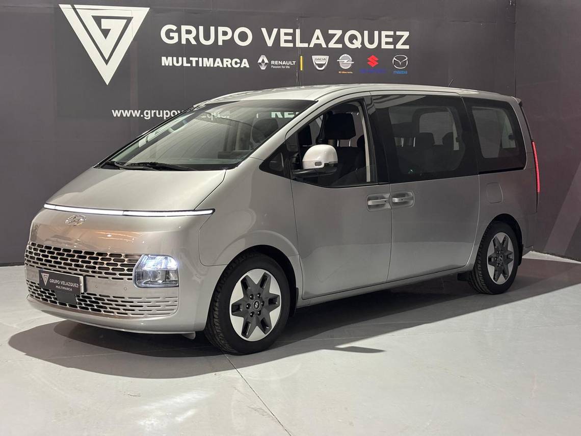 HYUNDAI Staria (2.2 CRDI   9S Maxx) en Sevilla