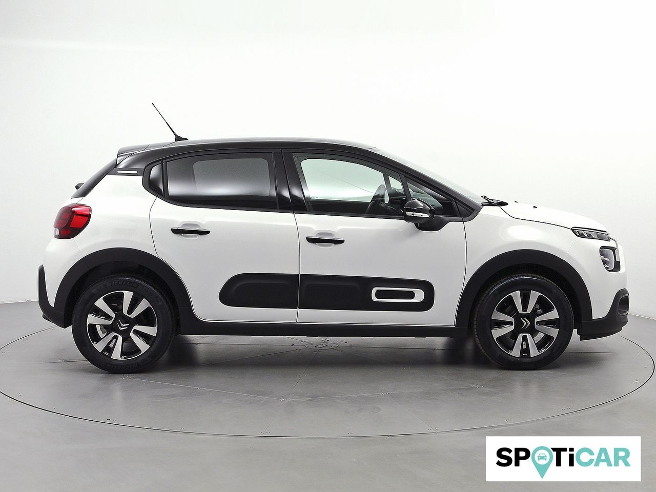 Foto del CITROEN C3 1.2 PureTech S&S Shine 110