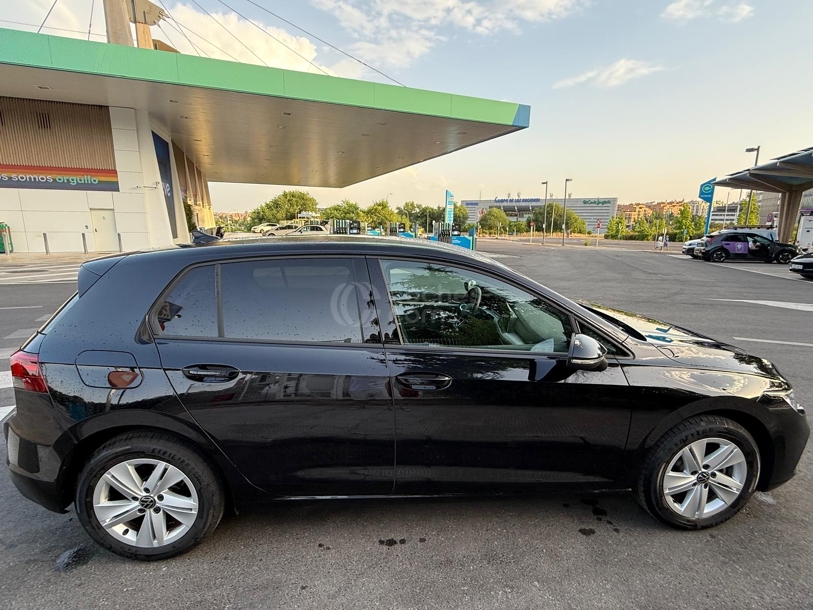 Foto del VOLKSWAGEN Golf 1.0 eTSI DSG 81kW