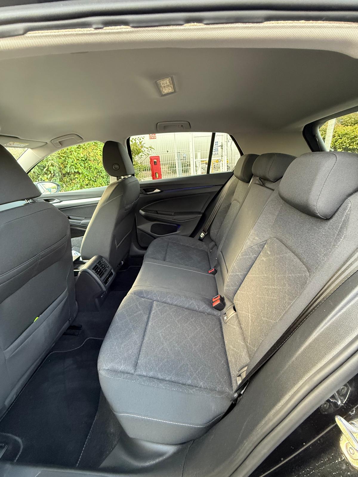 Foto del VOLKSWAGEN Golf 1.0 eTSI DSG 81kW