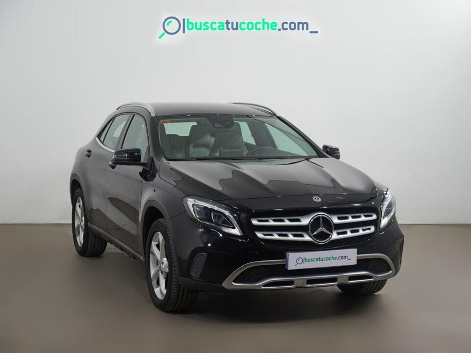 MERCEDES Clase GLA (200 d 100 kW (136 CV)) en Cádiz