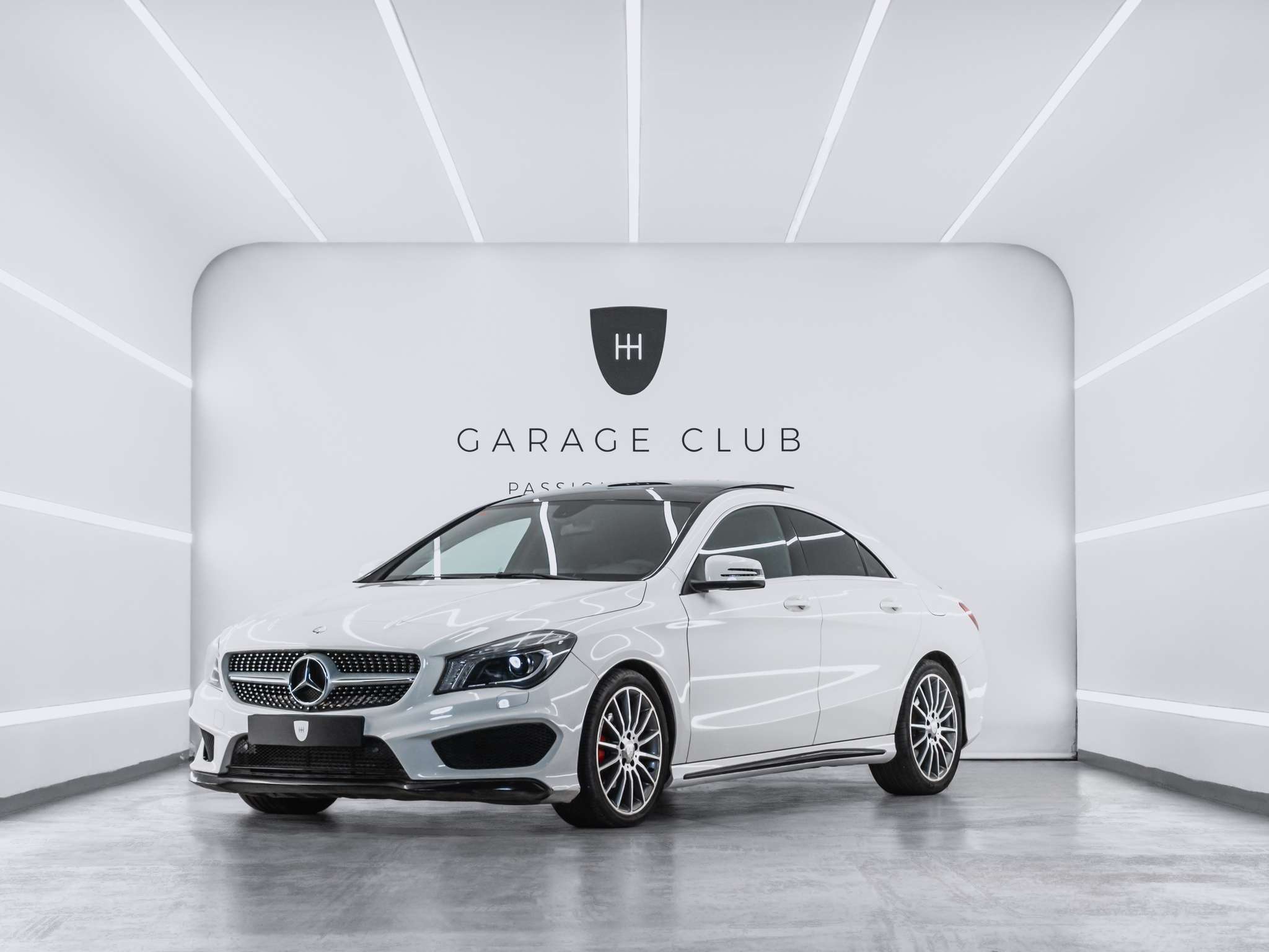 MERCEDES Clase CLA (CLA 200 CDI AMG Line) en Barcelona