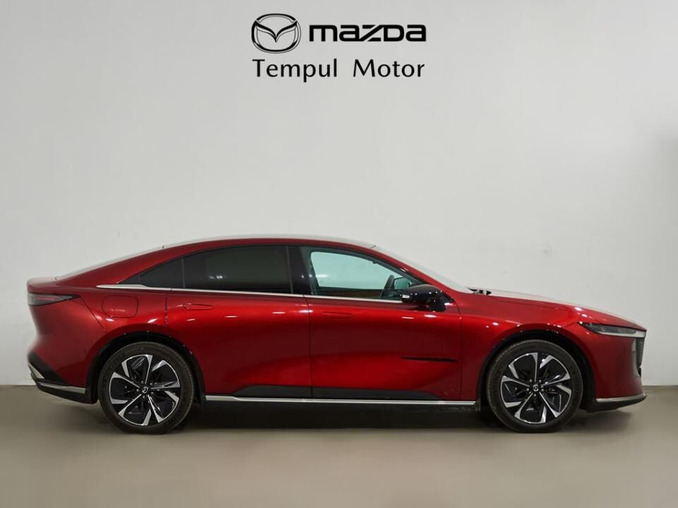 Foto del MAZDA Mazda 6e e EV Gran Autonomía Takumi 245