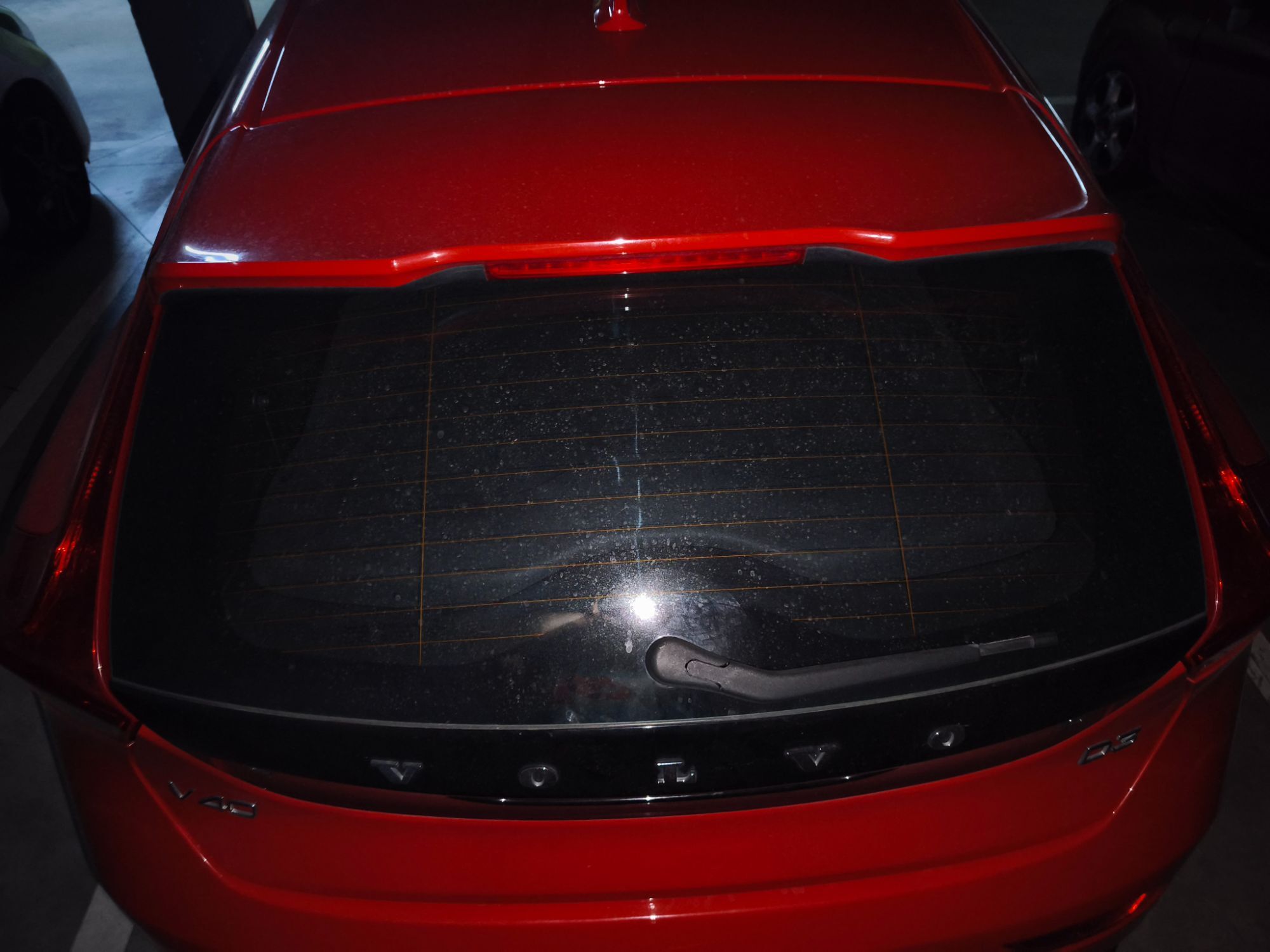 Foto del VOLVO V40 D3 Momentum Aut. 150 (4.75)