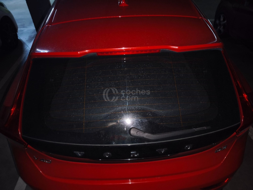 Foto del VOLVO V40 D3 Momentum Aut. 150 (4.75)