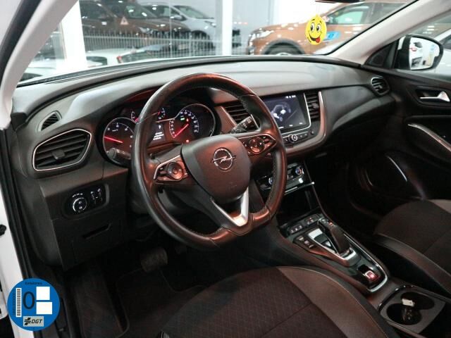 Foto del OPEL Grandland X PHEV 1.6 Turbo Edition AT8 4x2