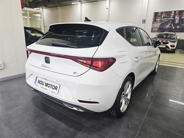 Foto del SEAT León 1.5 eTSI S&S FR DSG-7 150