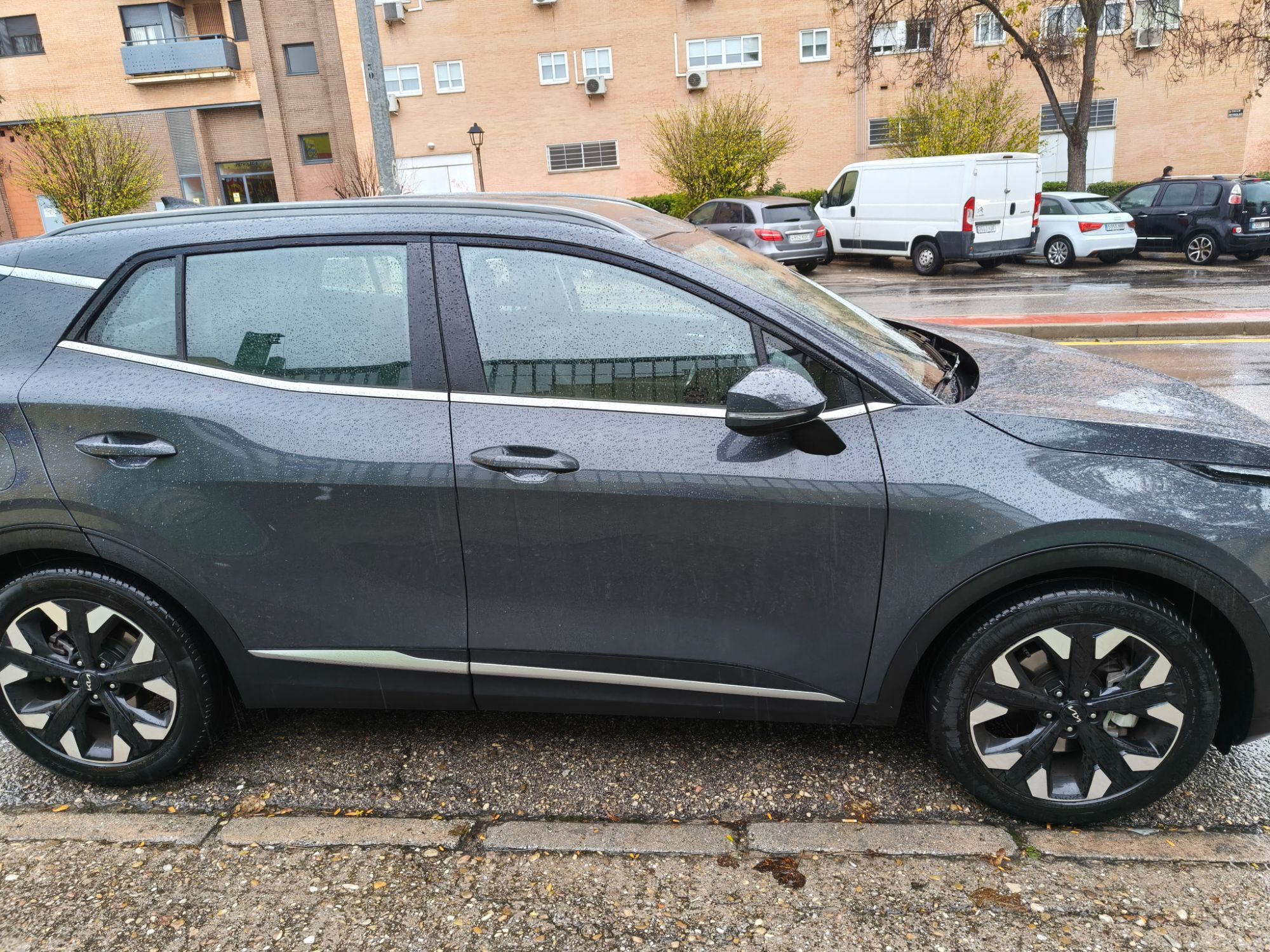 Foto del KIA Sportage 1.6 T-GDi PHEV Drive 4x4 265