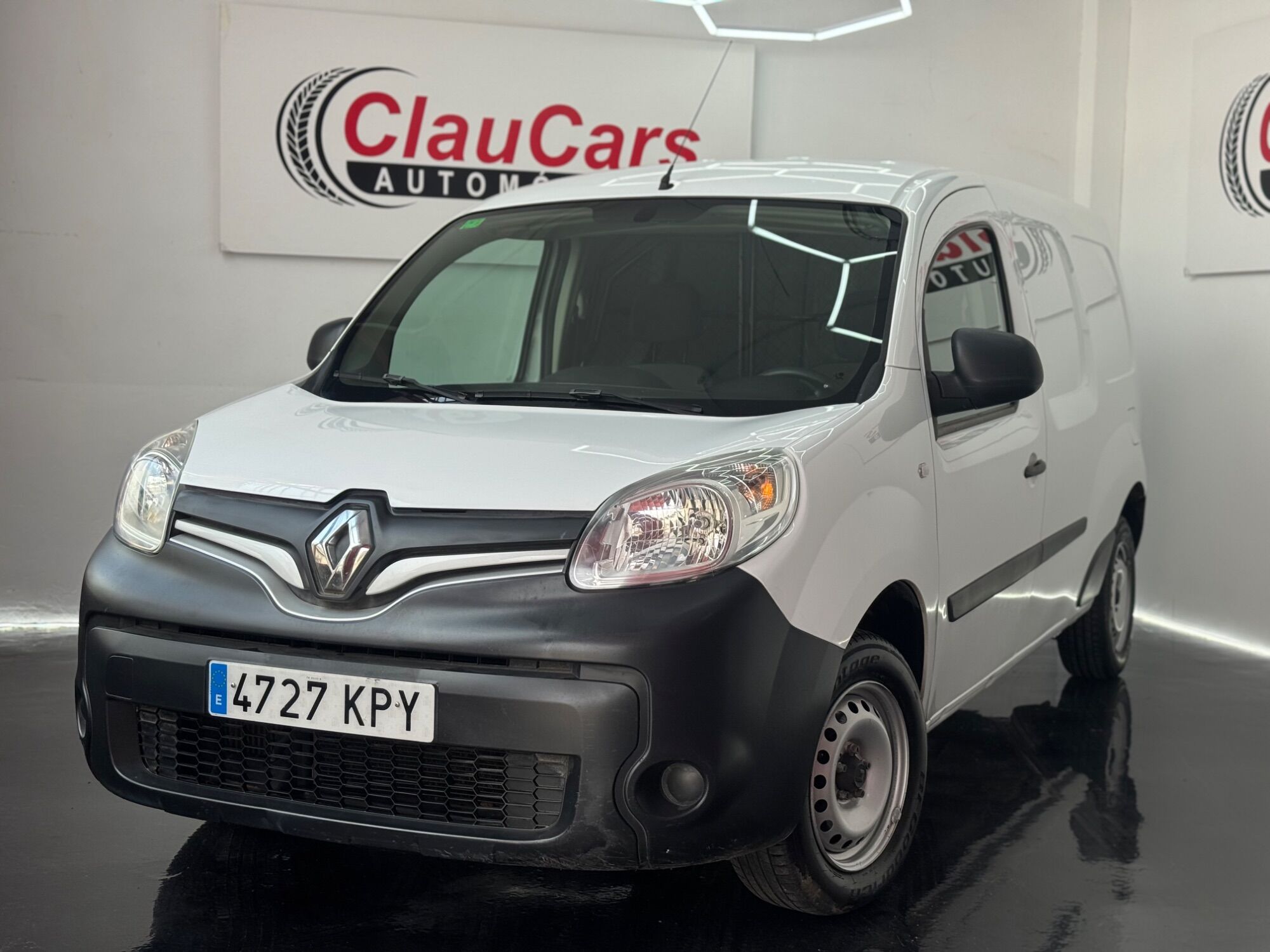 RENAULT Kangoo (Fg. Maxi 1.5dCi Profesional 66kW 2pl.) en Madrid