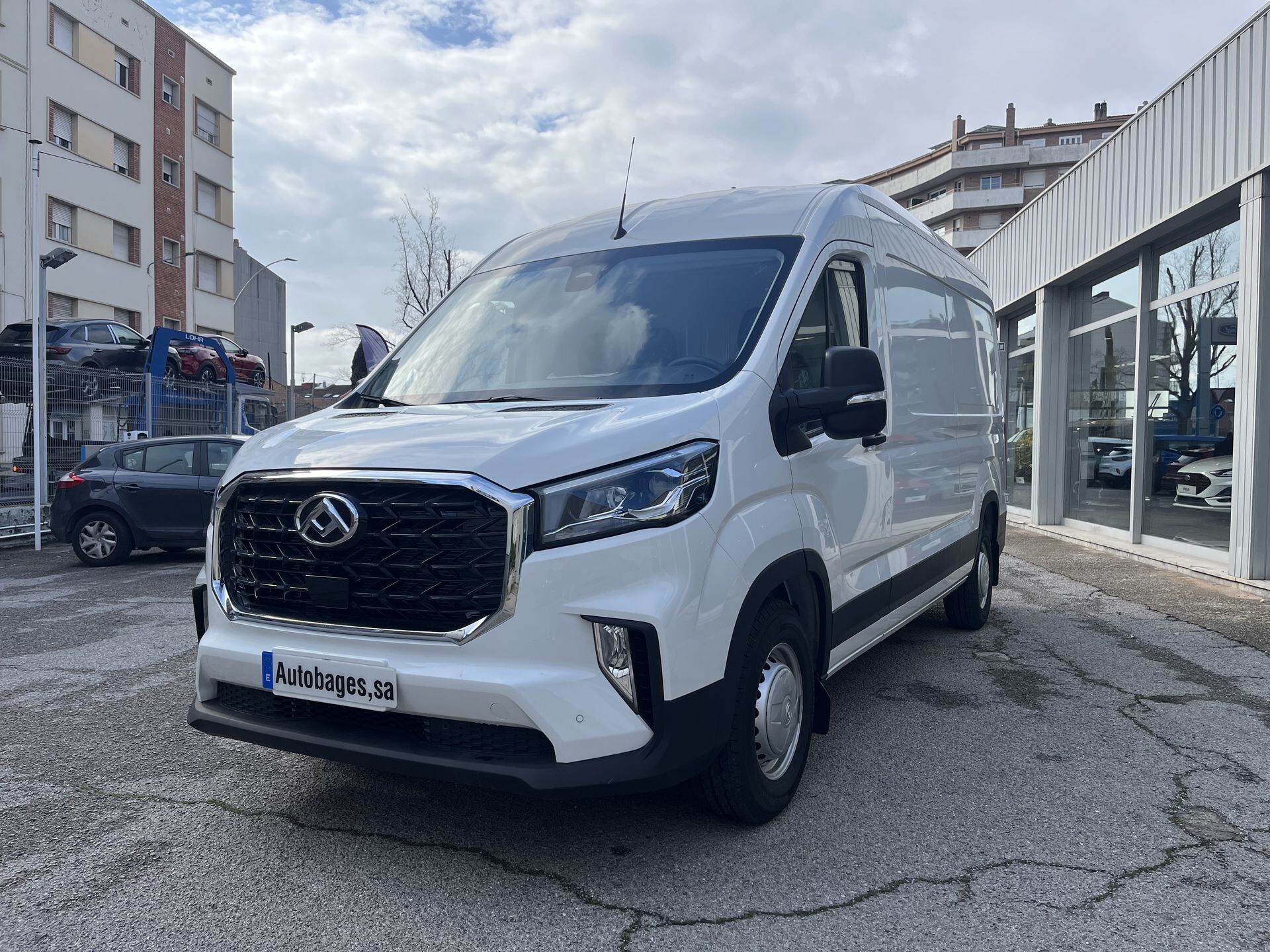MAXUS Deliver 9 (2.0D L3H2 Comfort) en Barcelona