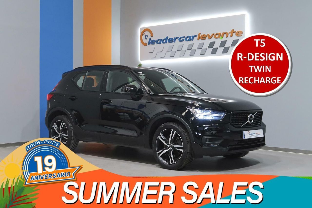 VOLVO XC40 (1.5 T5 TWIN RECHARGE R-DESIGN AUTO 262CV) en Valencia