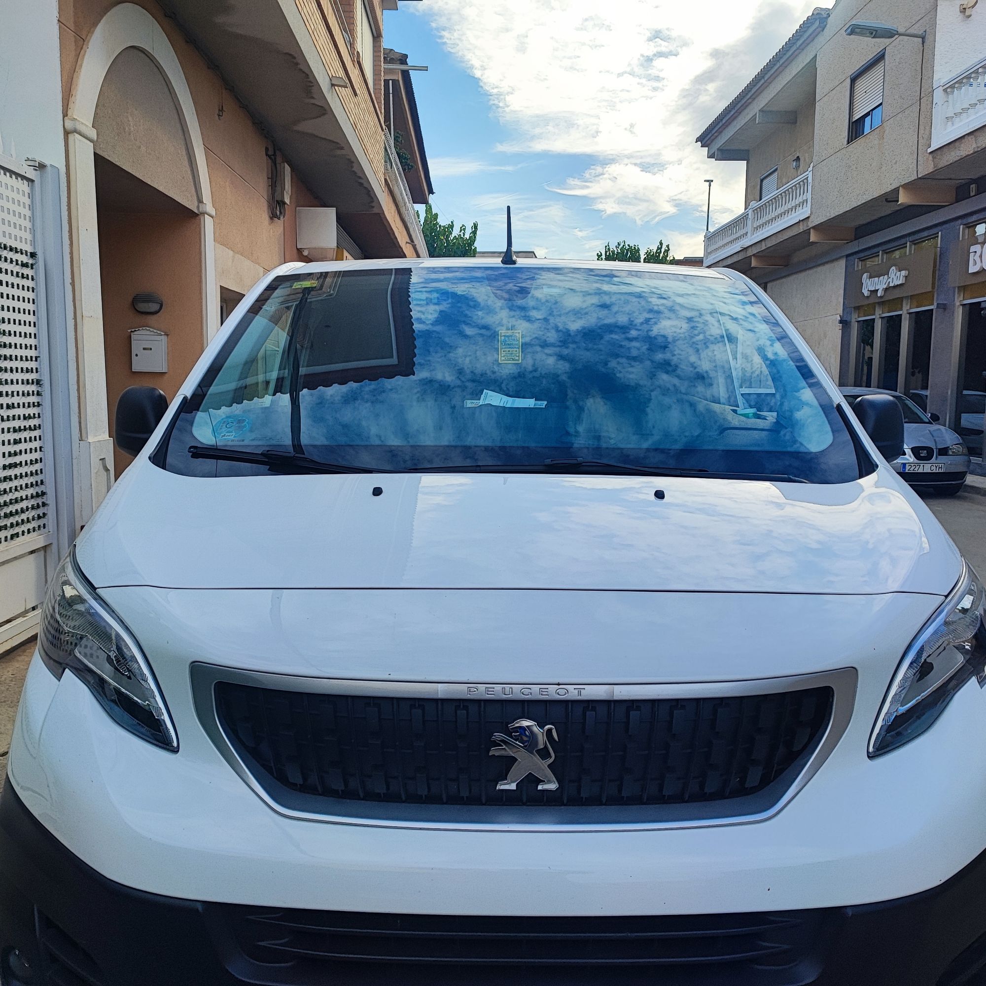 Foto del PEUGEOT Expert Combi Standard 2.0BlueHDi S&S 150