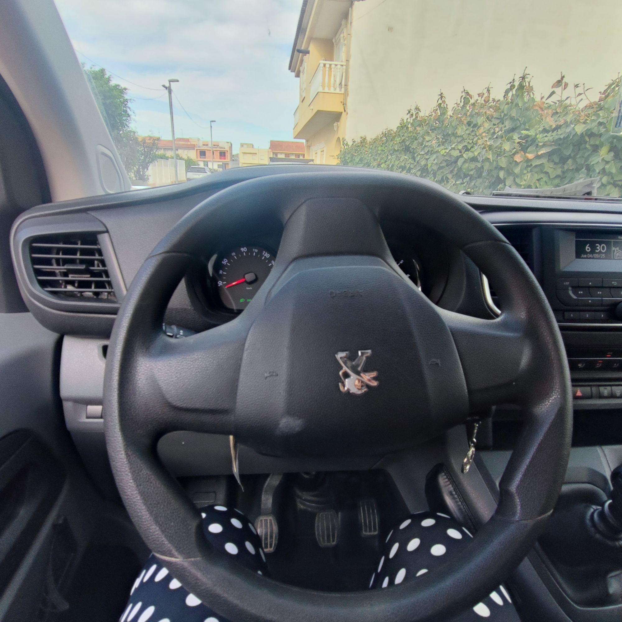 Foto del PEUGEOT Expert Combi Standard 2.0BlueHDi S&S 150