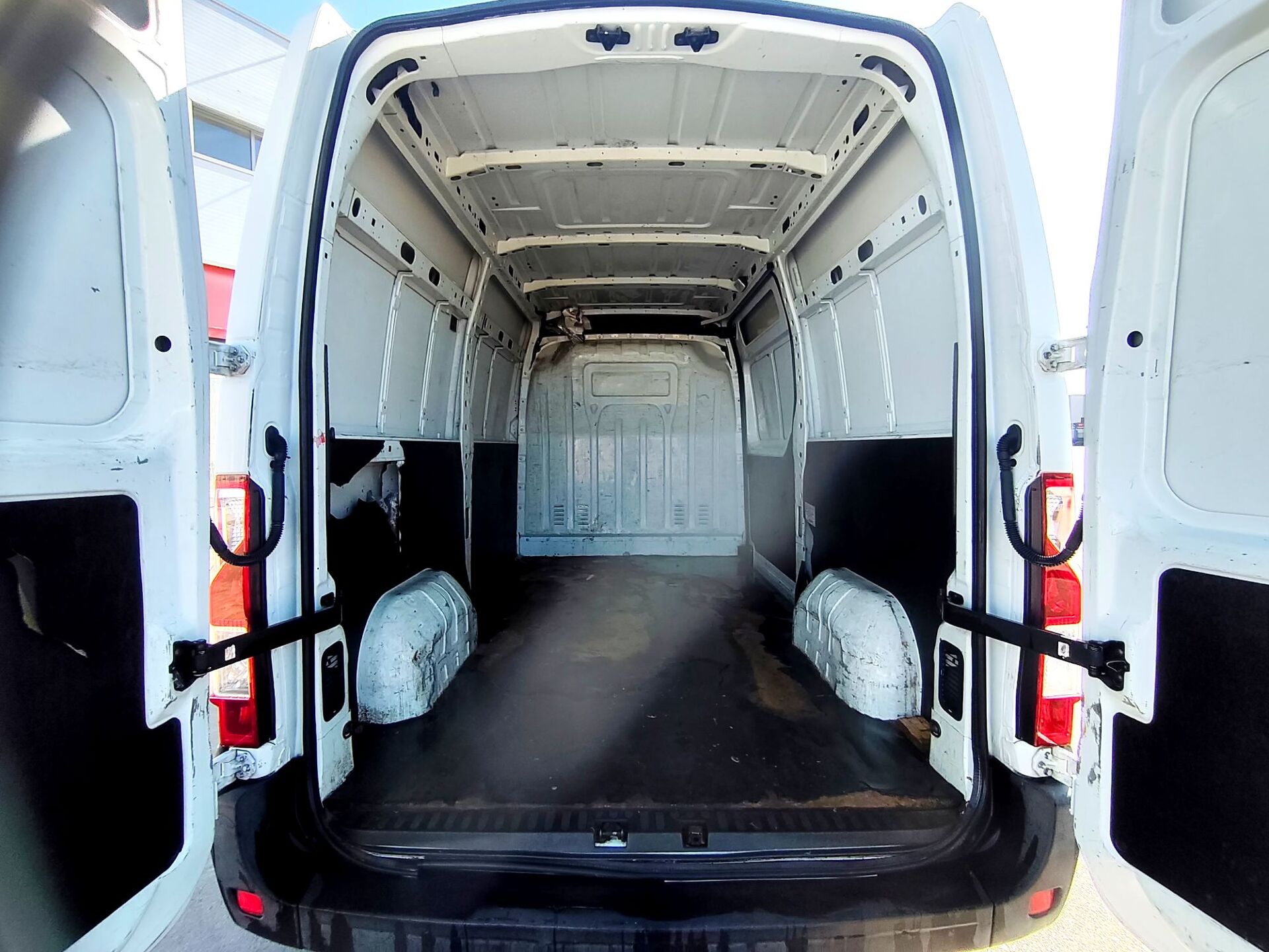 Imagen 2 de NISSAN NV400