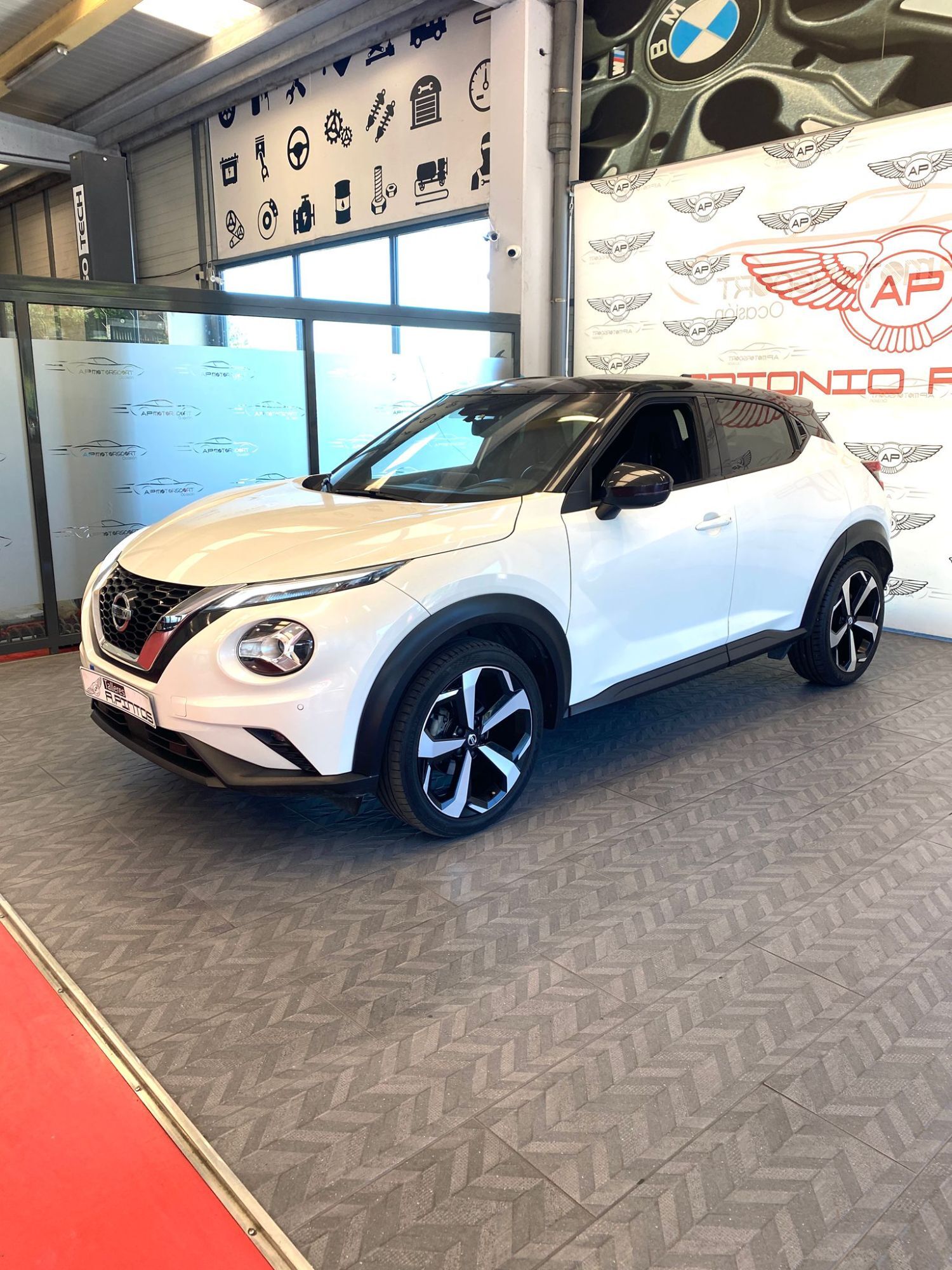 NISSAN Juke (1.0 DIG-T Acenta 4x2 117) en Pontevedra