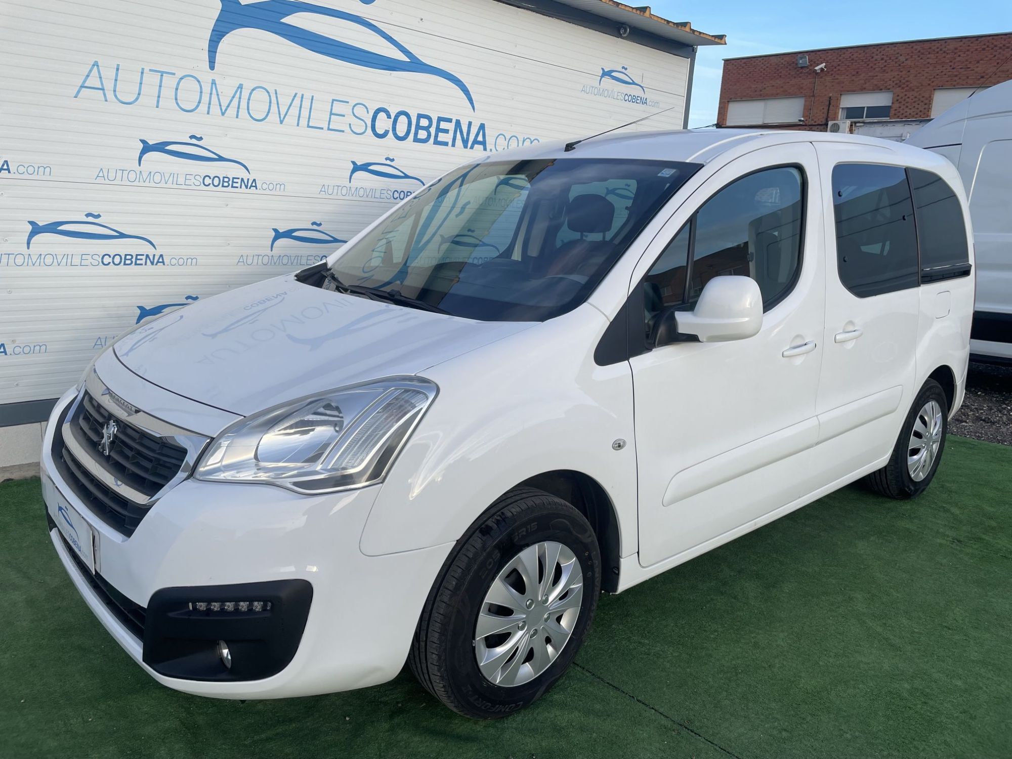 Foto del PEUGEOT Partner Tepee 1.2 PureTech Active 110