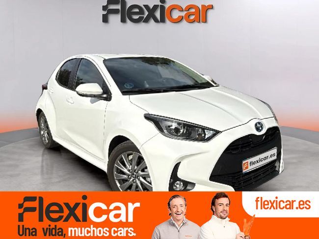 TOYOTA Yaris (1.5 120H Style) en Barcelona