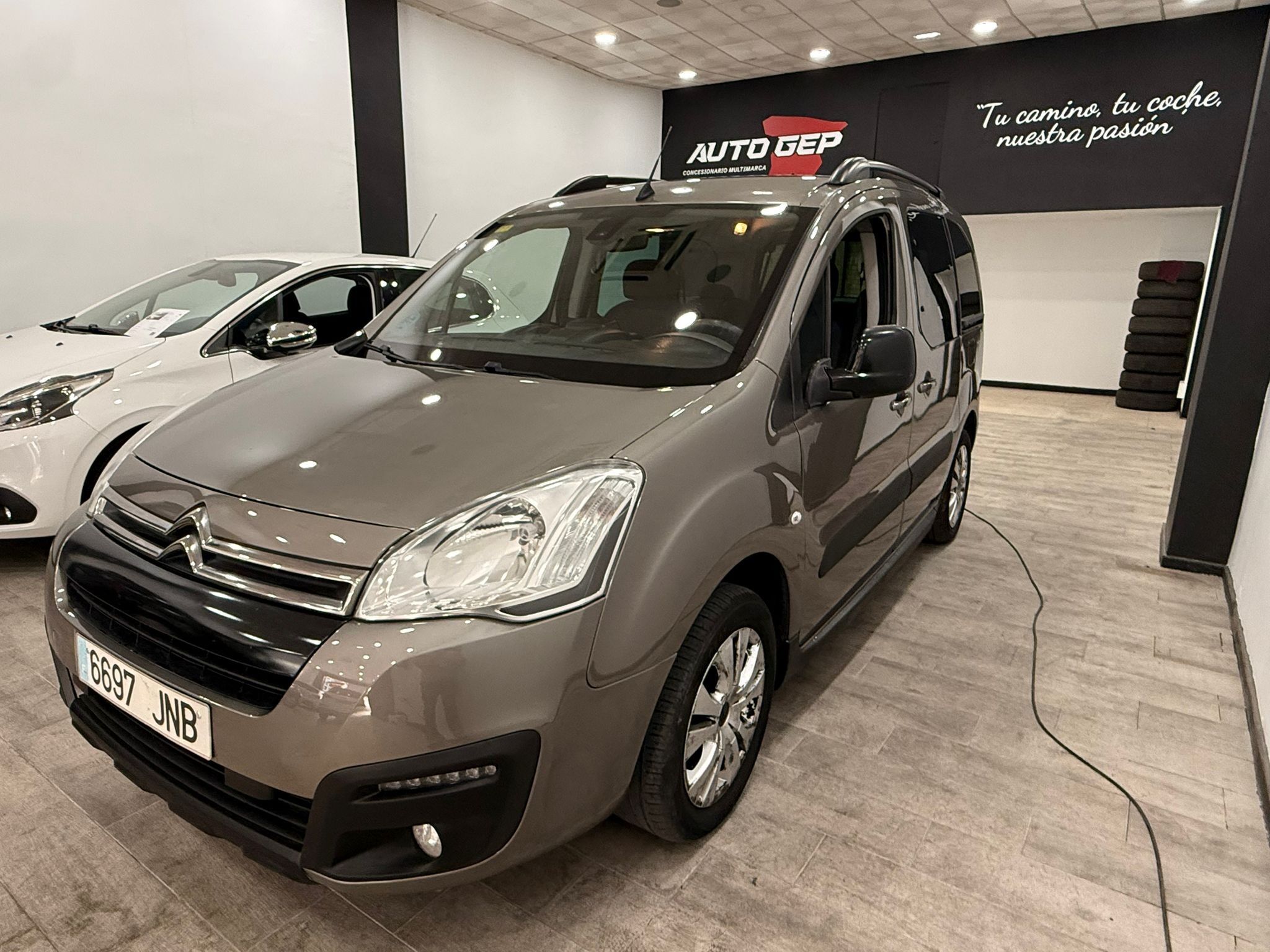 CITROEN Berlingo (Multispace XTR Plus BlueHDi 100) en Almería