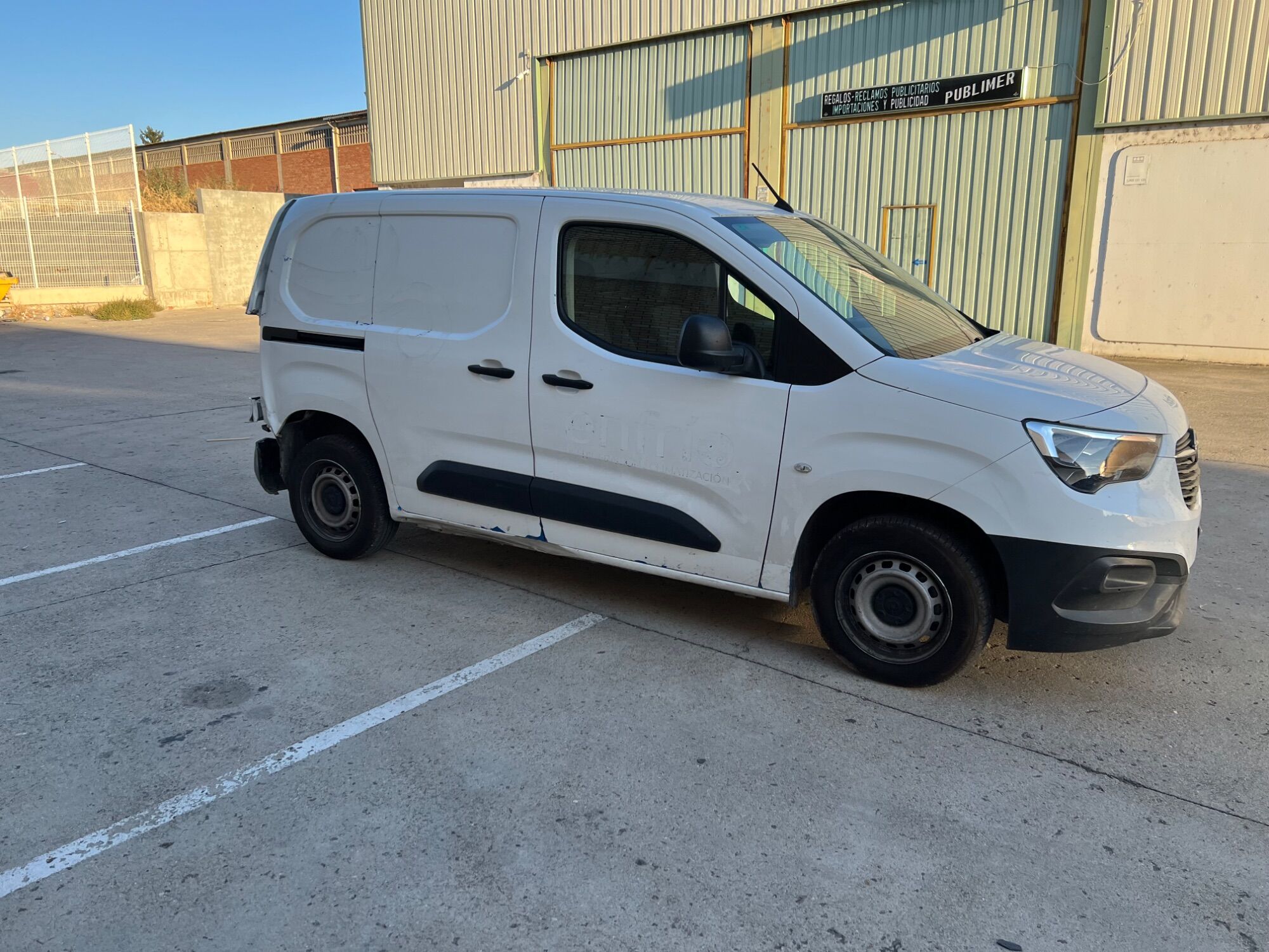 Foto del OPEL Combo Cargo DCb. 1.5TD S&S XL 1000 100