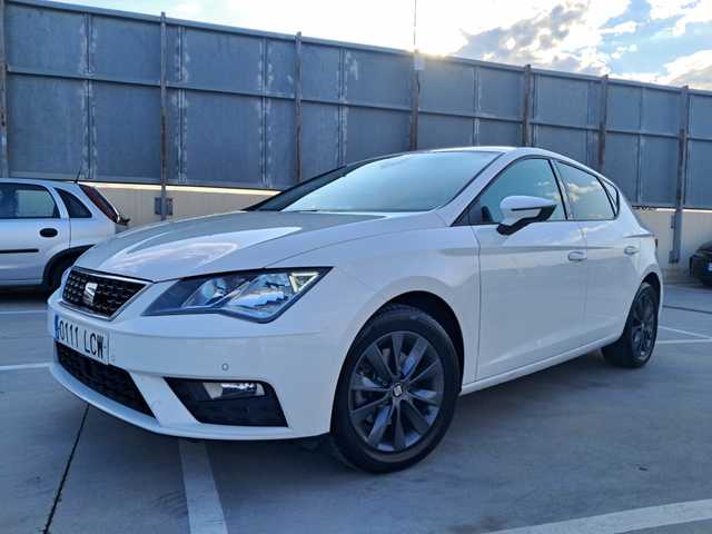 SEAT León (1.5 TSI S&S Style Visio Edition 96 kW (130 CV)) en Barcelona