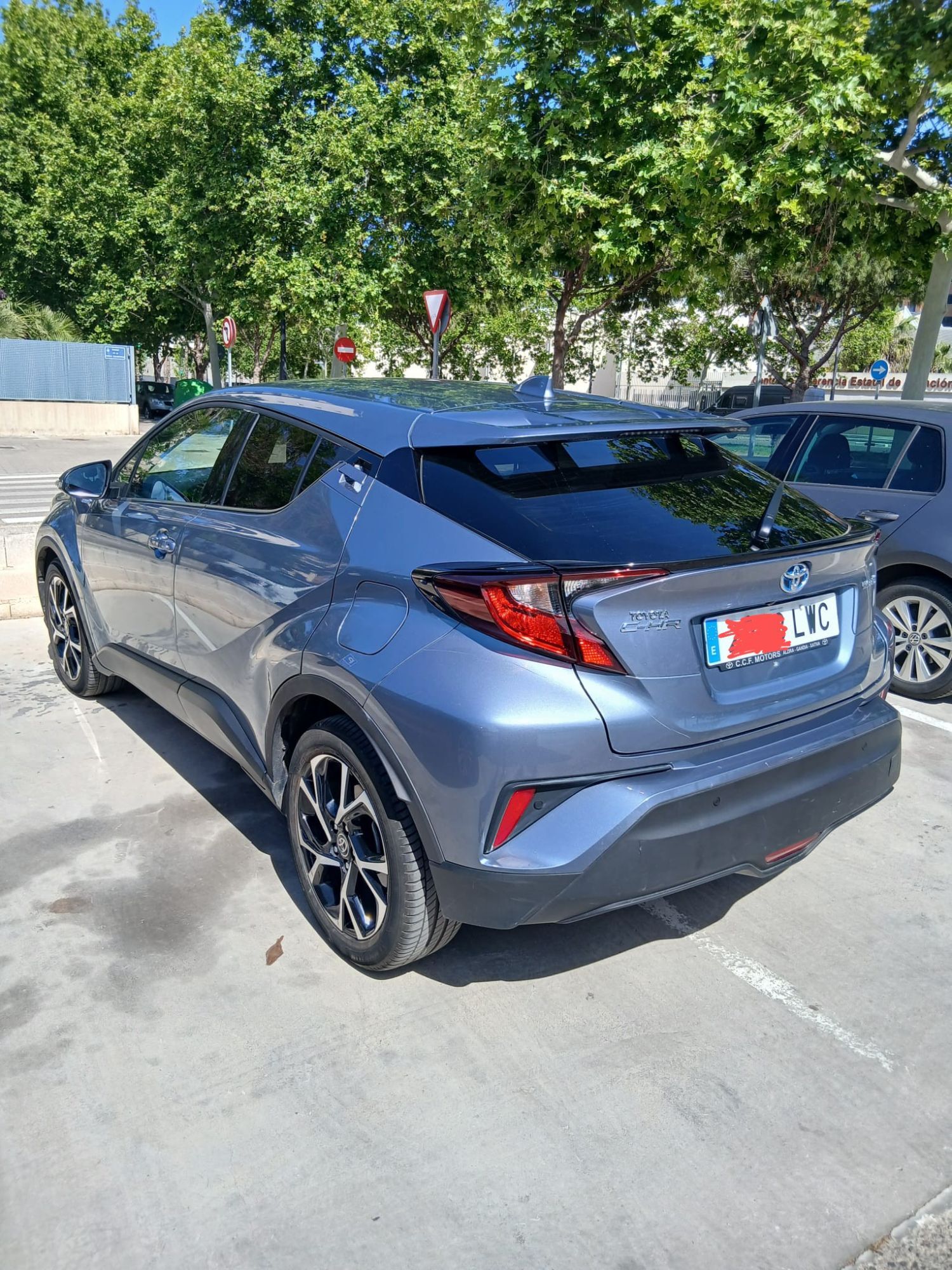 Foto del TOYOTA C-HR 125H Advance