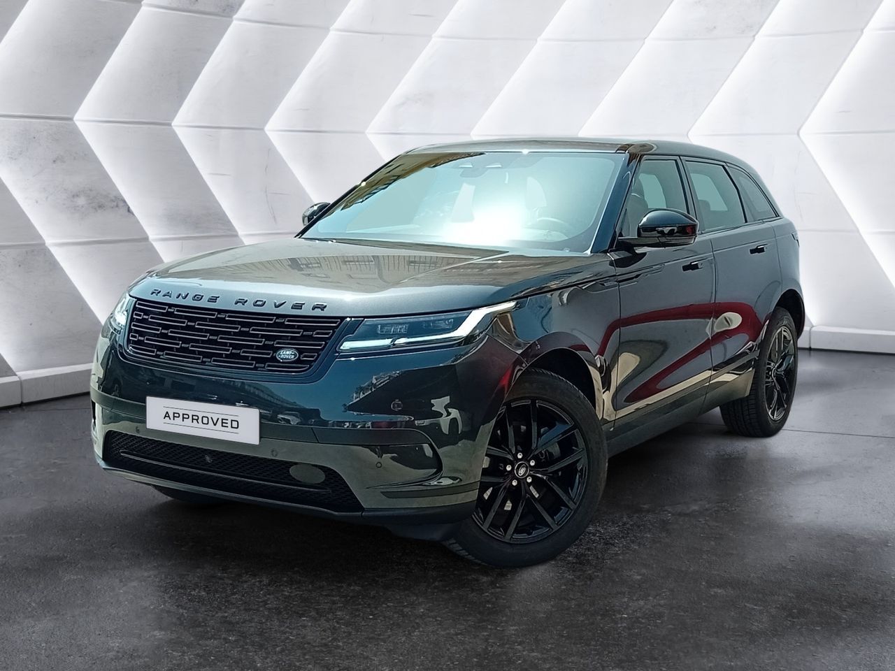 LAND ROVER Range Rover Velar (2.0D I4 150kW (204CV) S 4WD Auto) en Málaga