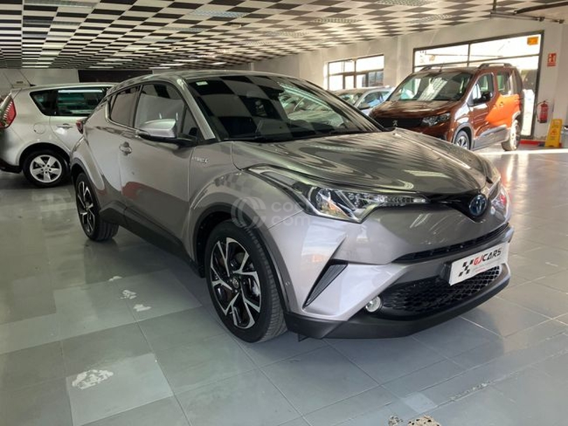 Foto del TOYOTA C-HR 125H Advance
