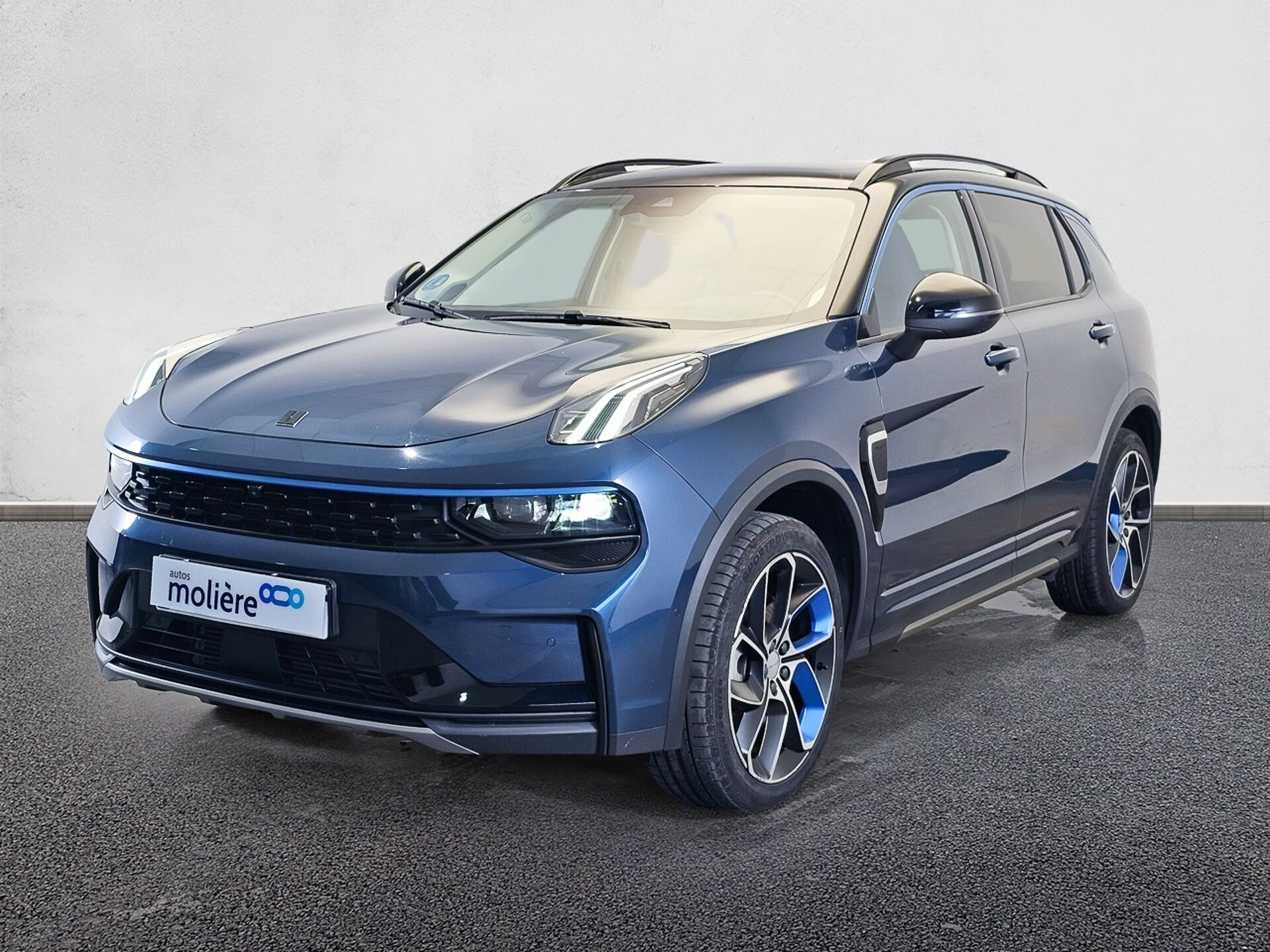 Imagen de LYNK & CO 01