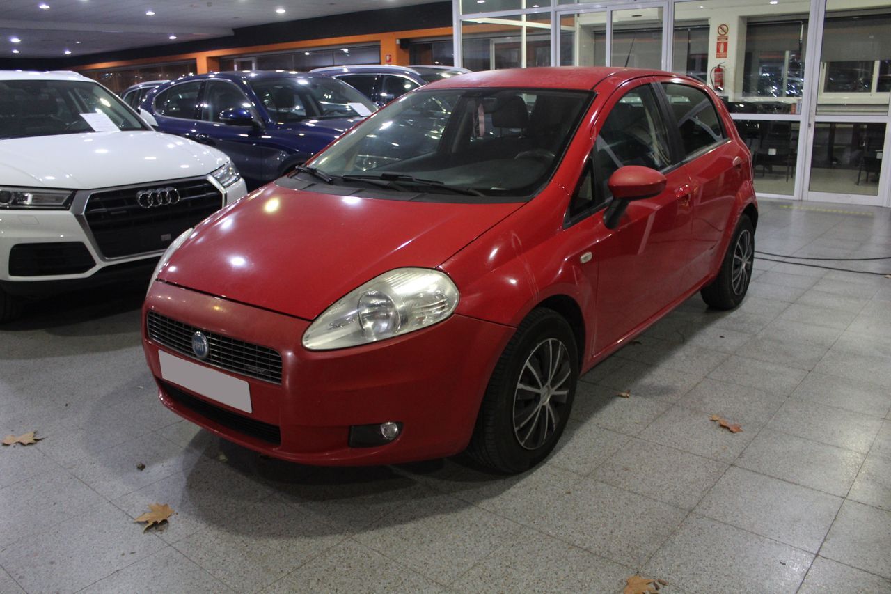FIAT Grande Punto (1.4 16v Active) en Madrid