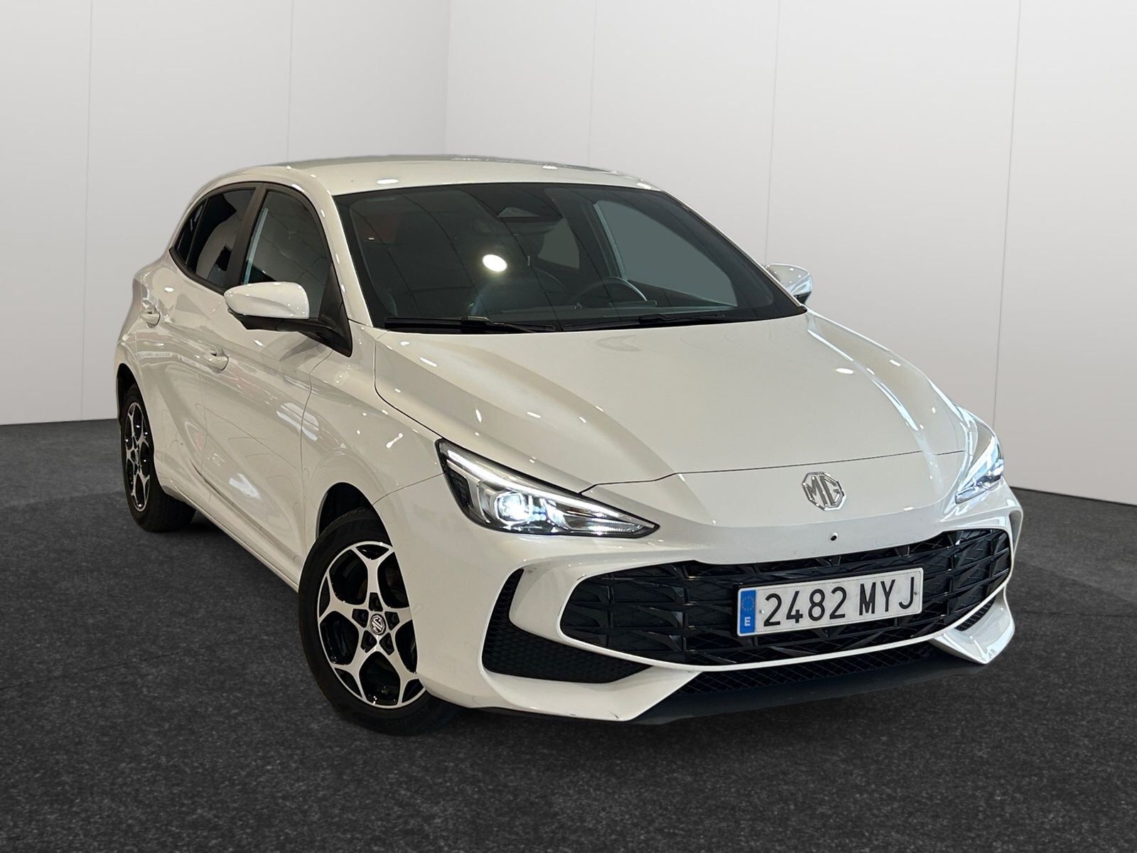 MG 3 (1.5 HEV LUXURY 5P) en Sevilla