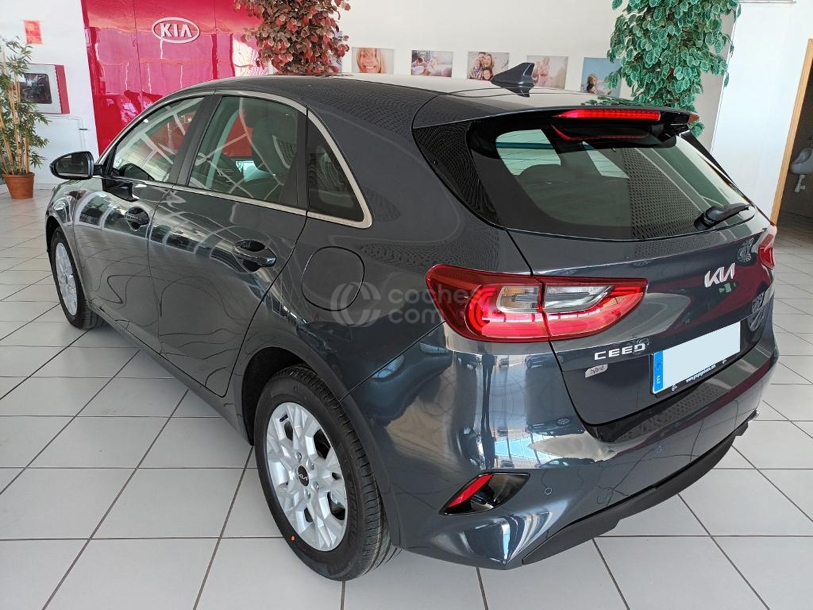 Foto del KIA Ceed 1.6 MHEV iMT Eco-Dynamics Drive 136