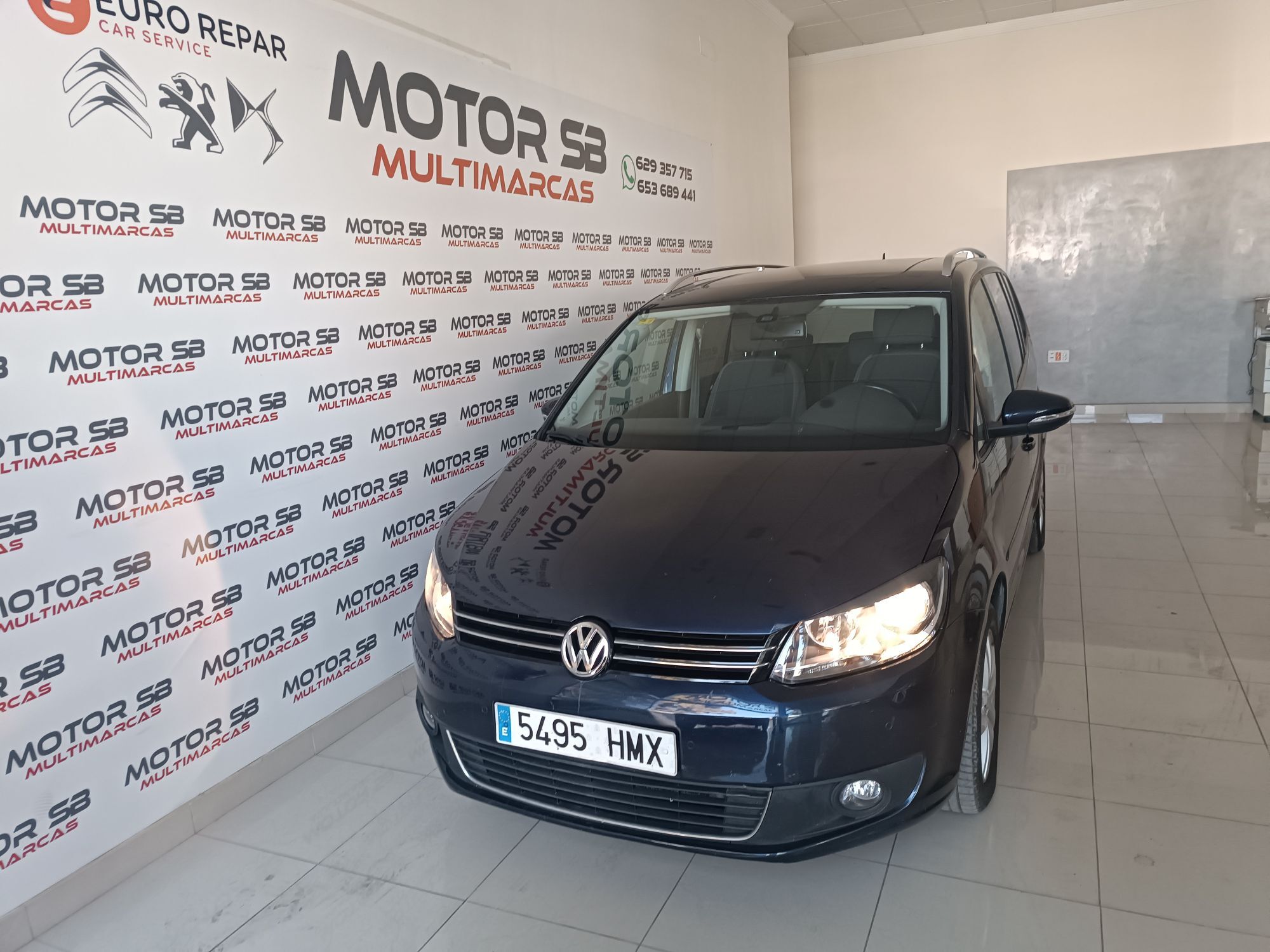 VOLKSWAGEN Touran (1.6TDI Advance 105) en Sevilla