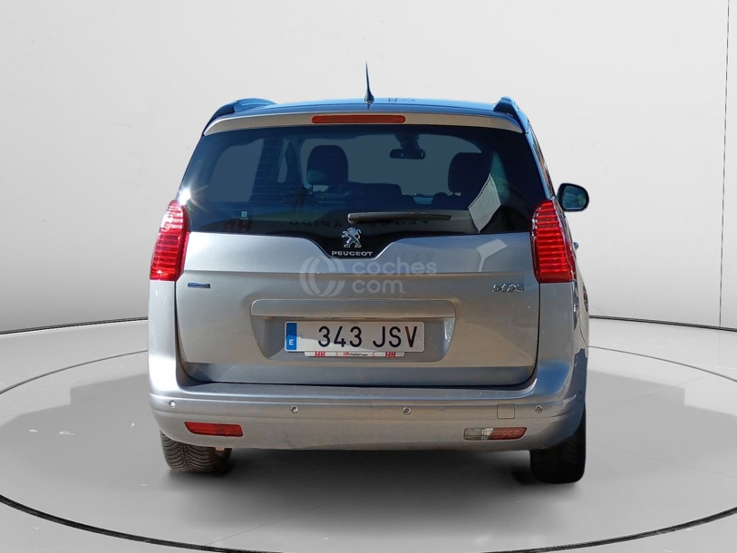 Foto del PEUGEOT 5008 1.2 PureTech S&S Allure 7 pl. 130